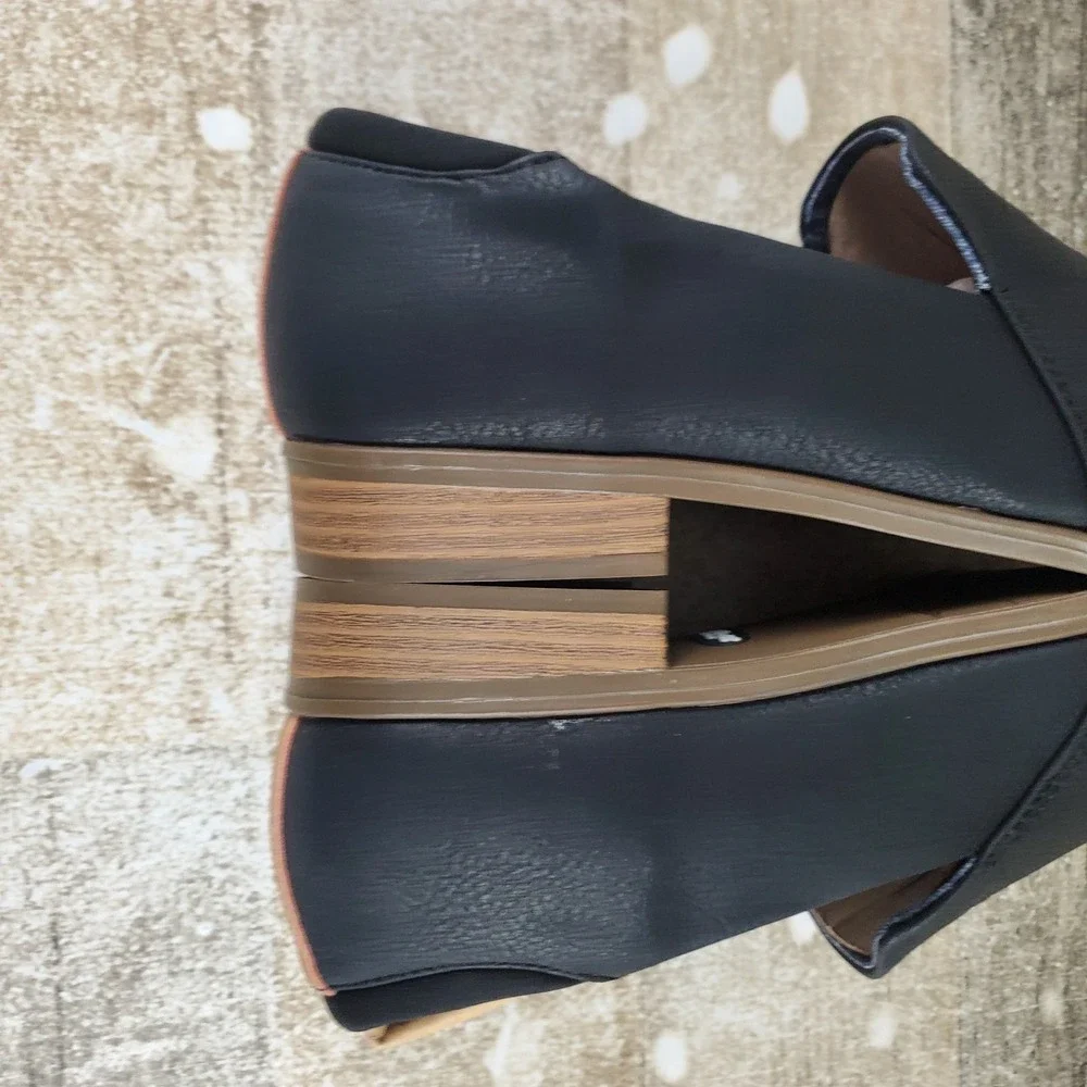 Dr. Scholls new without